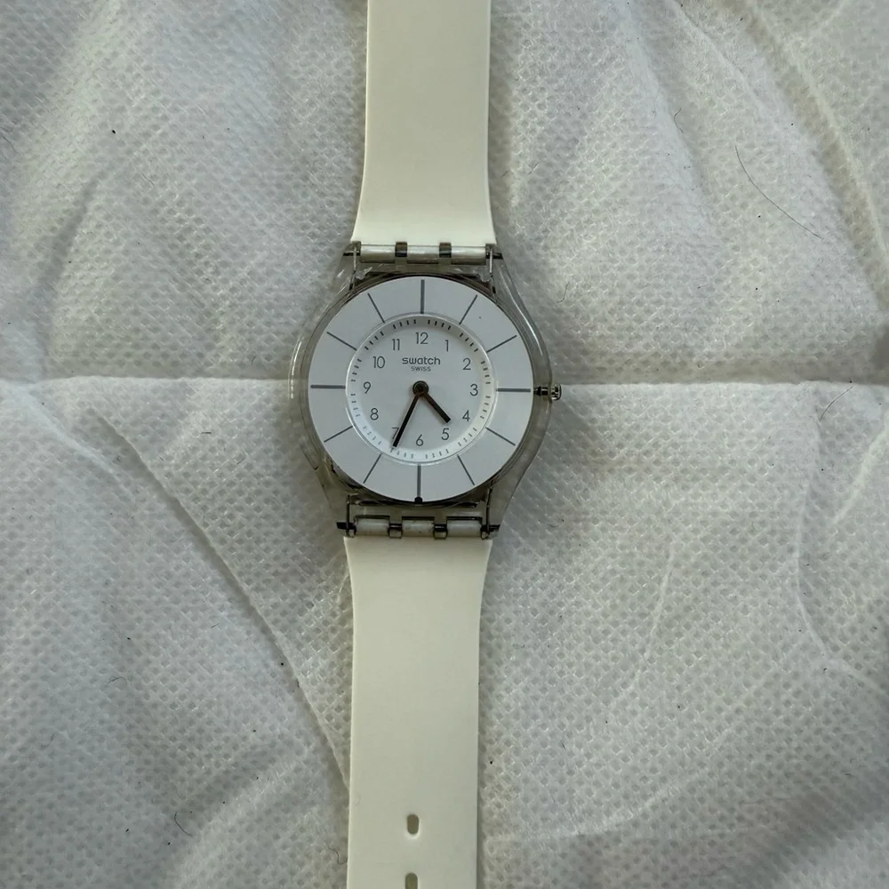Swatch Ultra Thin Watch - Picture 1 of 6